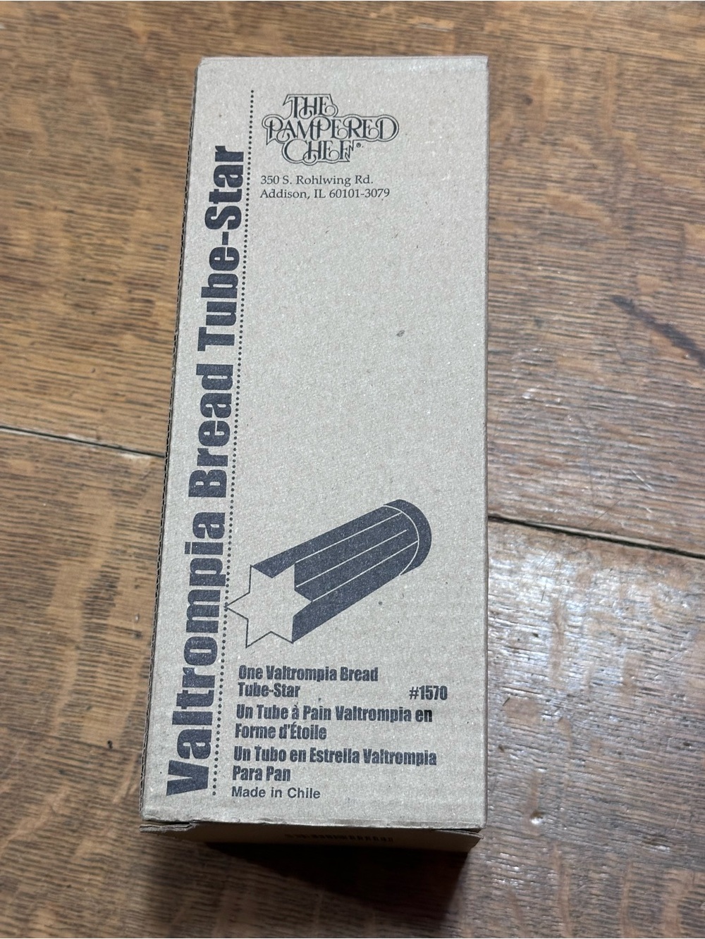 The Pampered‎ Chef Tan Valtrompia Bread Tube-Star Box new
